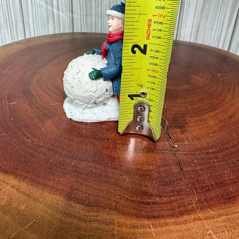 N/A vintage resin